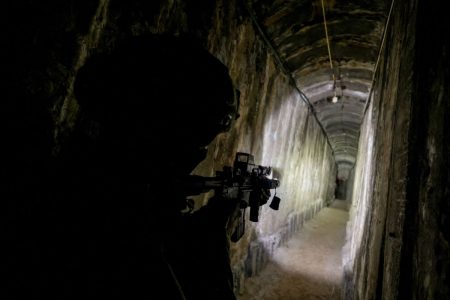 Γάζα: Το Ισραήλ σχεδιάζει να πλημμυρίσει τις υπόγειες σήραγγες της Χαμάς