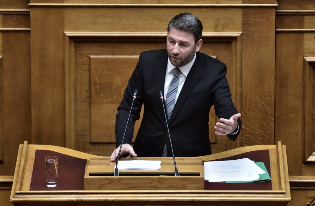 Ανδρουλάκης για φορολογικό νομοσχέδιο: «Κλείνετε το μάτι στη φοροδιαφυγή και την φοροαποφυγή»