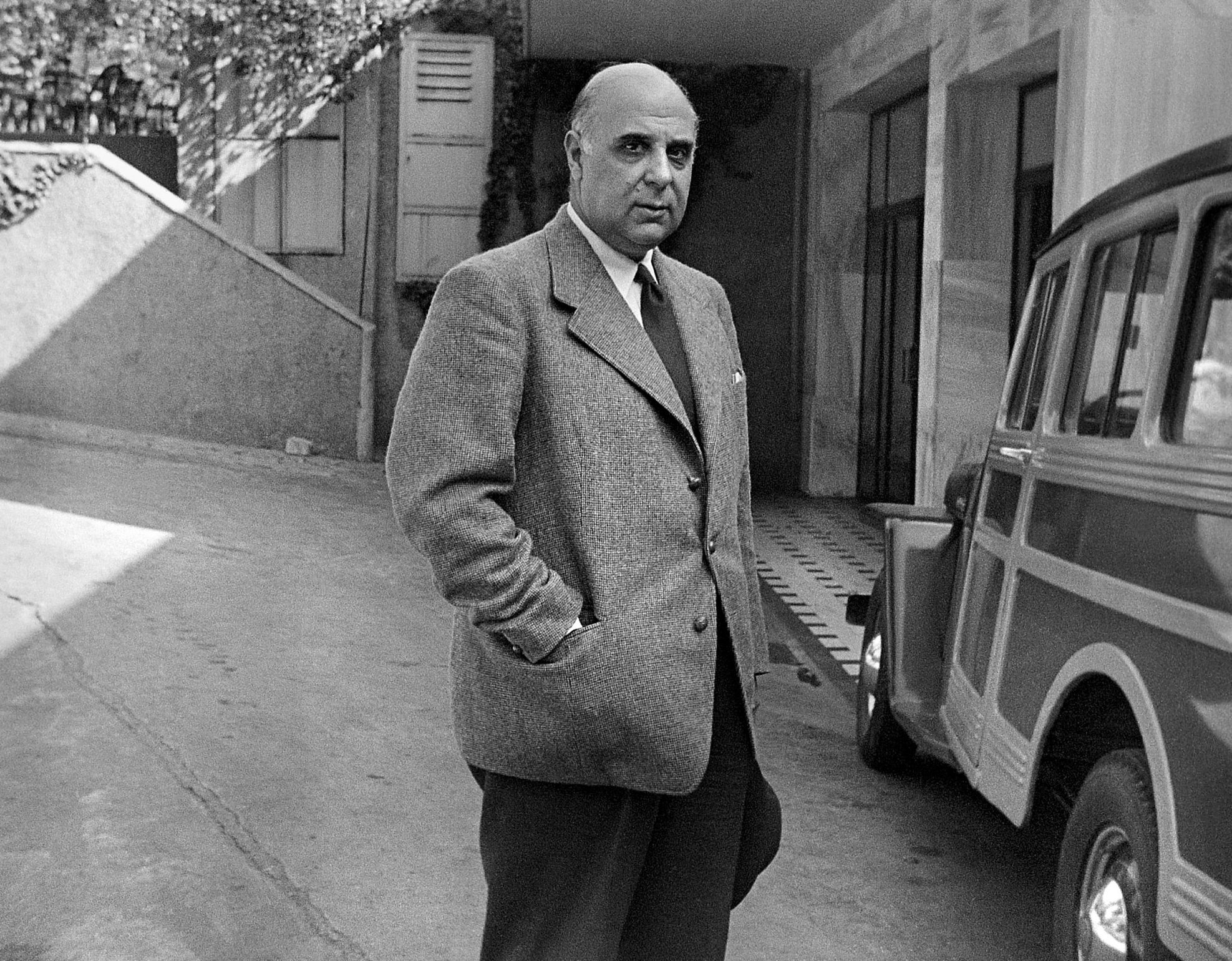 Ο Σεφέρης, η παράδοση και η ανεστιότητα της ιδέας του ελληνισμού