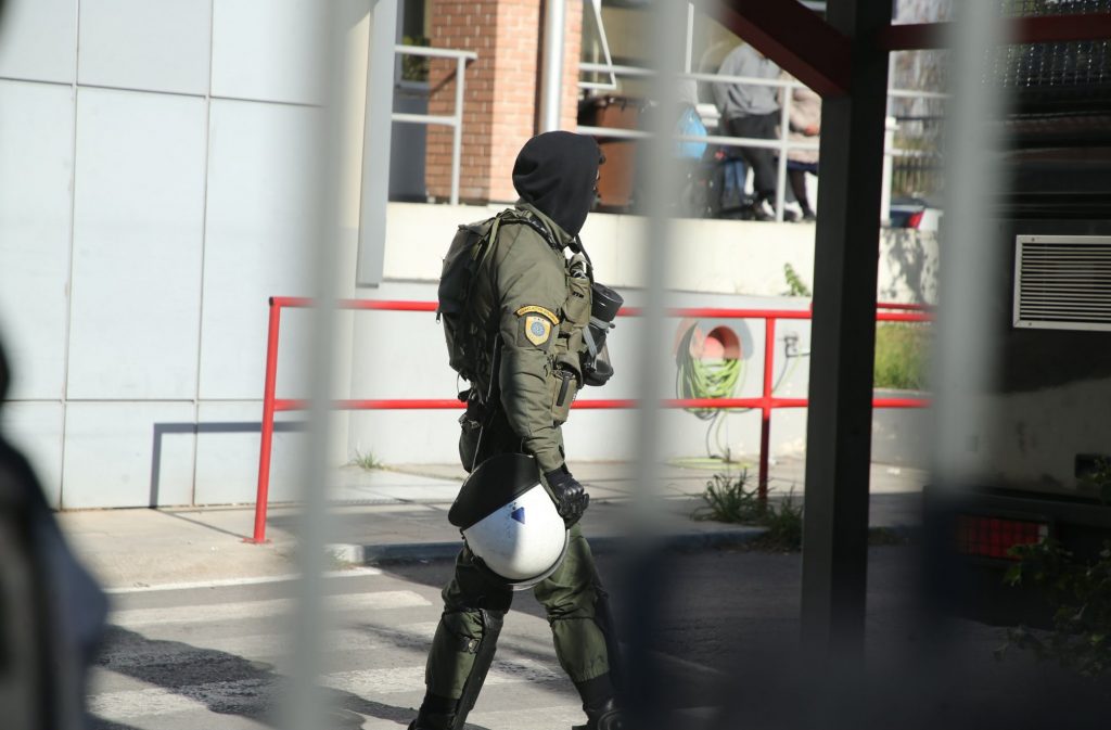 Συγκλονίζει η μαρτυρία συναδέλφου του 31χρονου αστυνομικού: «Τον έσωσε η διμοιρία»