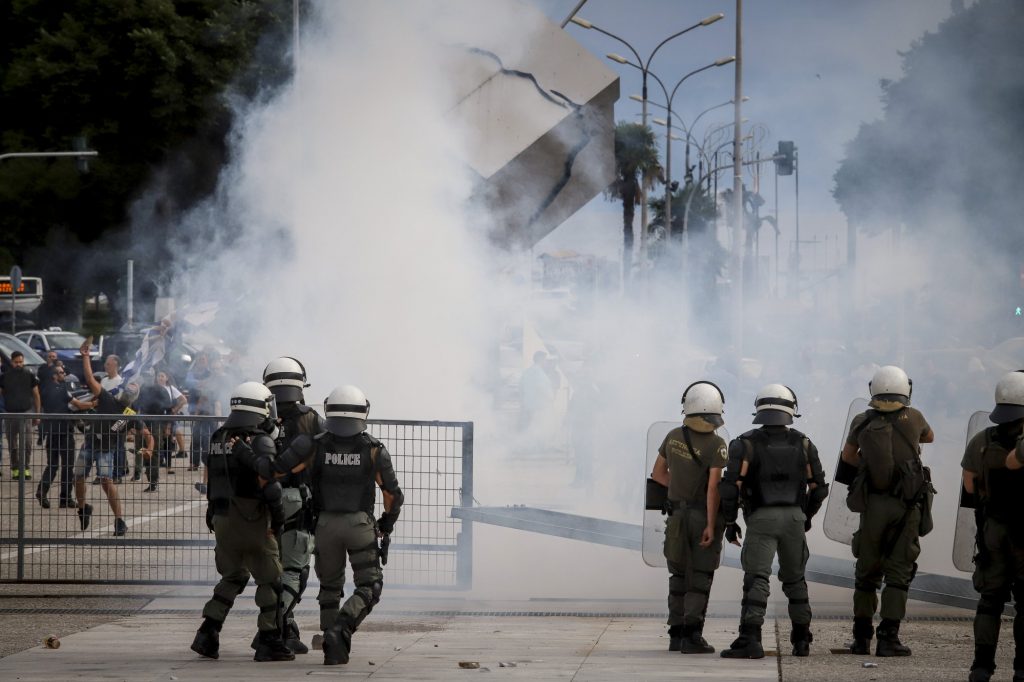 Σφοδρές αντιδράσεις για τα ημίμετρα της κυβέρνησης κατά της οπαδικής βίας