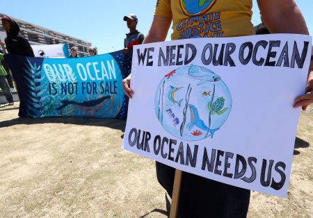 Απαιτούνται ρήξεις με το παρελθόν