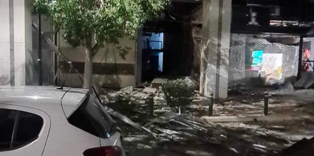 Πειραιάς:  Ισχυρή έκρηξη μετά από τοποθέτηση εκρηκτικού μηχανισμού