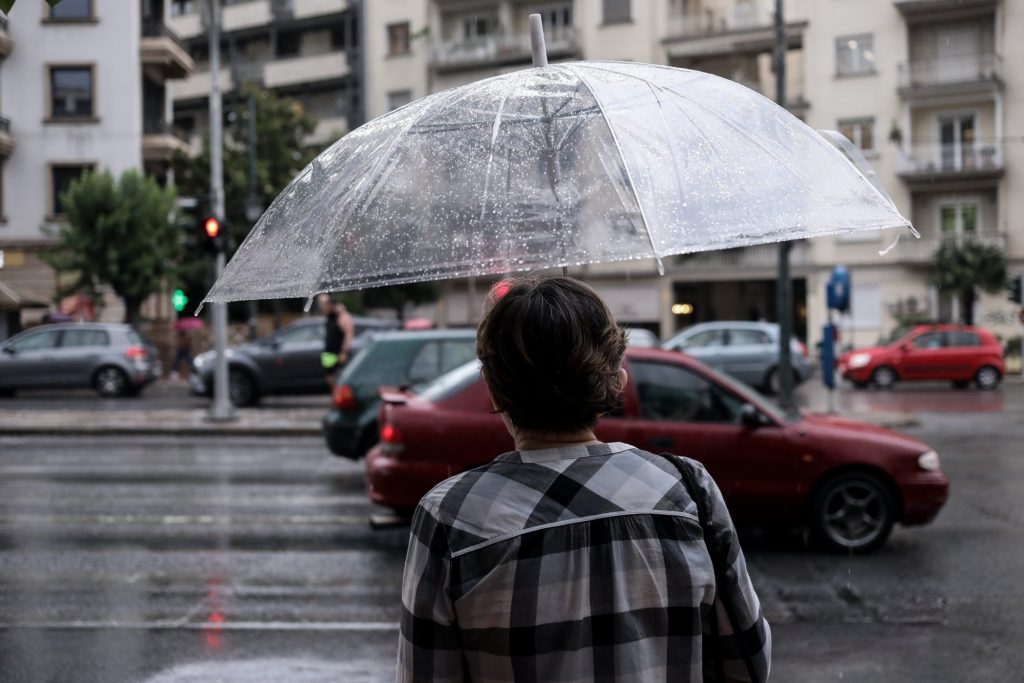 Καιρός:  Επιδείνωση από σήμερα με βροχές και καταιγίδες