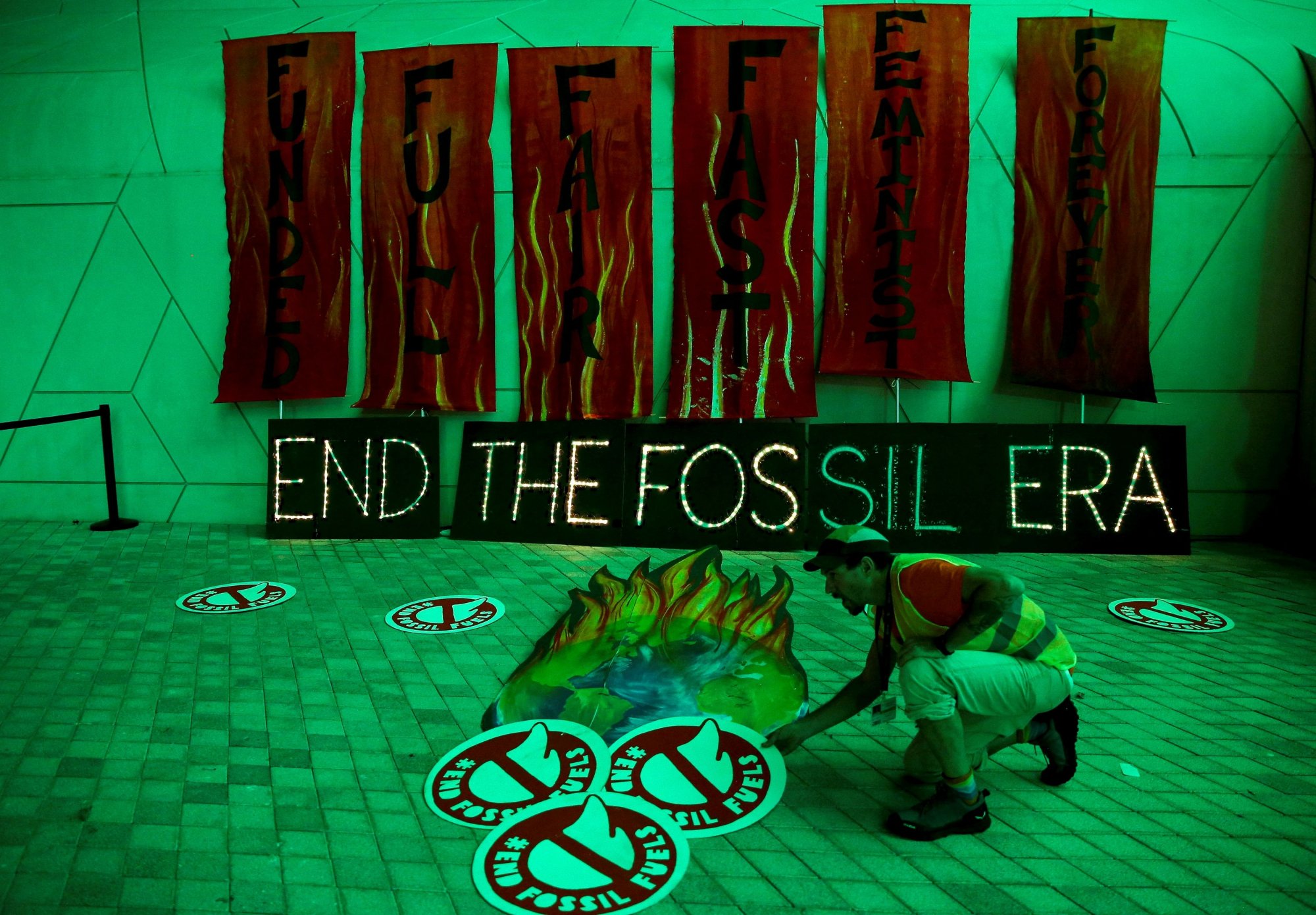 COP28: Η ανεπαρκής «ιστορική συμφωνία» και το τρομακτικό μέλλον
