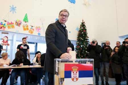 Σερβία: Νίκη για το κόμμα του Βούτσιτς