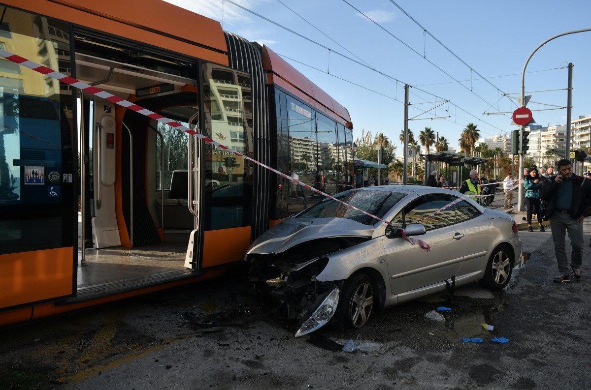 Γιατί δεν μειώνονται τα τροχαία ατυχήματα – Σε ποια σημεία «πάσχει» η Ελλάδα