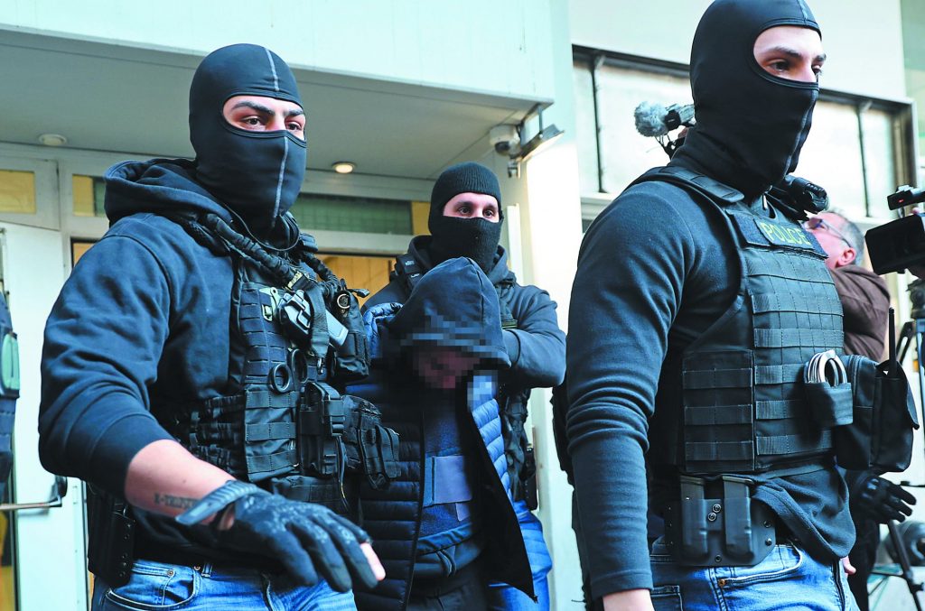 Οπαδική βία: Οι κίνδυνοι της ποινικής αναβάθμισης στα πρότυπα της Χρυσής Αυγής