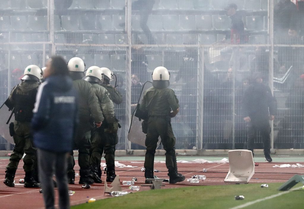 Οπαδική βία: Ανακοινώθηκαν τα 7 νέα μέτρα της κυβέρνησης – Μόνο ηλεκτρονικά τα εισιτήρια