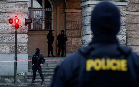 Πράγα: Βίντεο με τις κινήσεις και τους διαλόγους των αστυνομικών