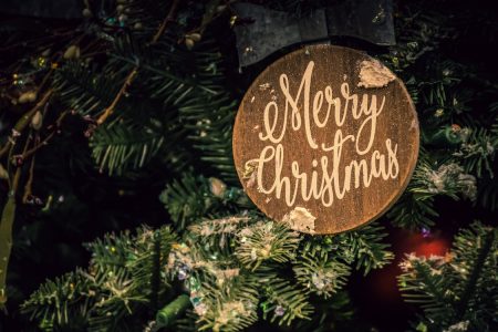«Καλά Χριστούγεννα» ή «καλές γιορτές»;