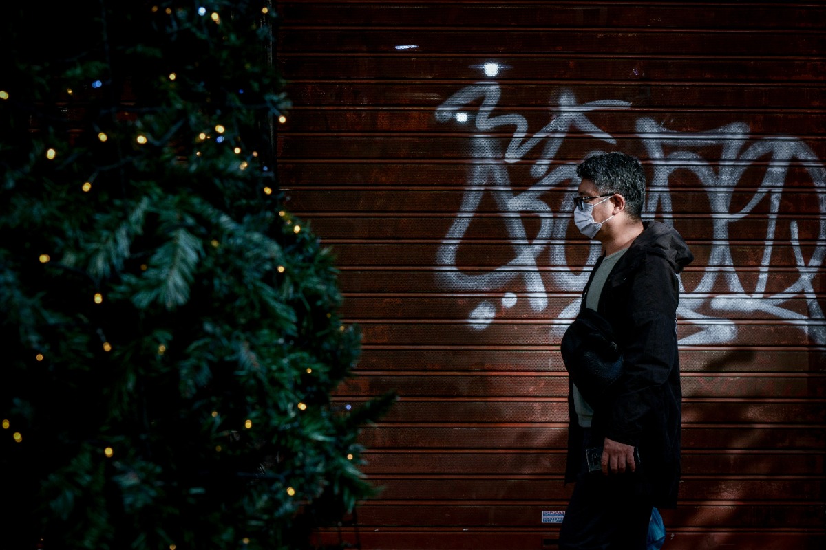 Κορωνοϊός: Τι αποφάσισε η Εθνική Επιτροπή Λοιμώξεων για τις μάσκες