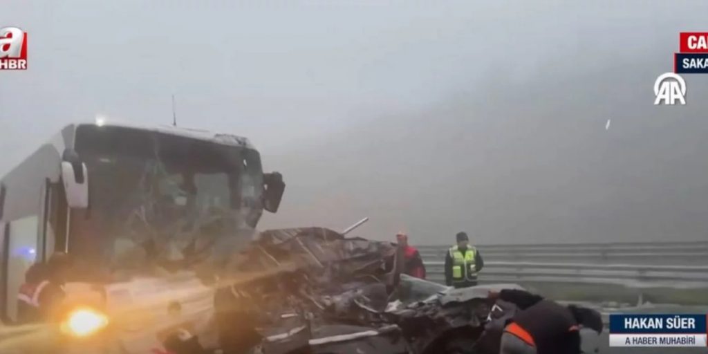 Τουρκία: 11 νεκροί και 54 τραυματίες σε τροχαίο στο Μαρμαρά