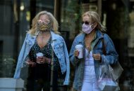 Ο κορωνοϊός επιστρέφει, οι μάσκες επανέρχονται – Τι λένε οι ειδικοί