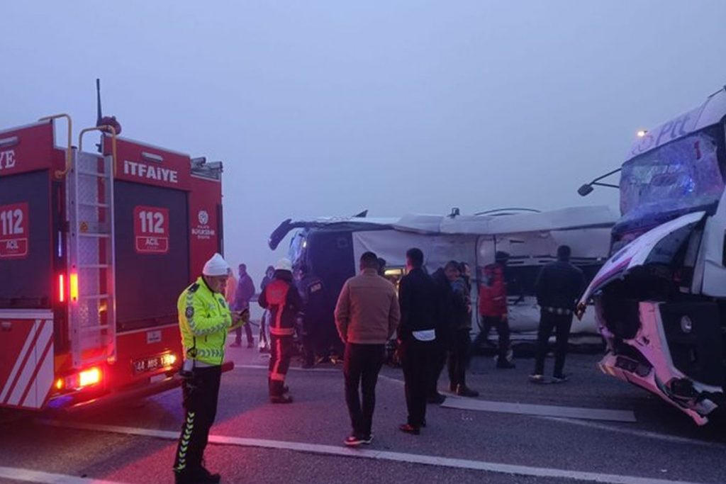 Τουρκία: Σύγκρουση λεωφορείου με φορτηγό με τουλάχιστον 4 νεκρούς