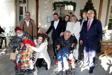Νίκος Χαρδαλιάς: Η επίσκεψη στο Σύλλογο Ανιάτων και οι ευχές για το νέο έτος