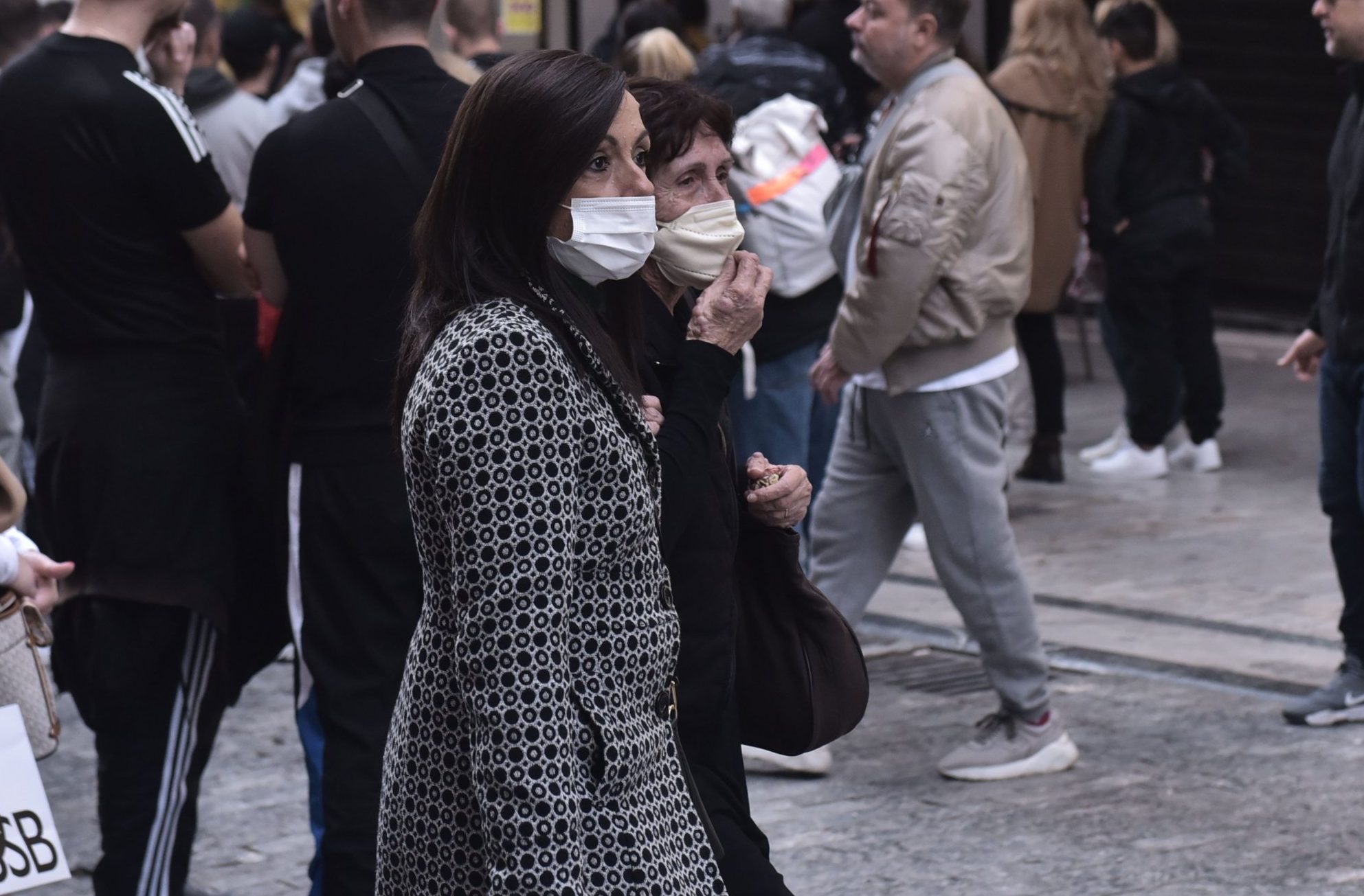 Κορωνοϊός: Ποια τα συμπτώματα της μετάλλαξης JN.1