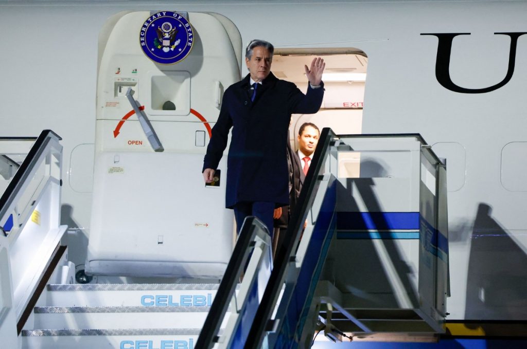 Έφτασε στην Κωνσταντινούπολη ο Άντονι Μπλίνκεν – Συνάντηση με Ερντογάν αύριο;