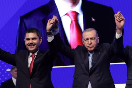 Κωνσταντινούπολη – Μουράτ Κουρούμ: Θα καταφέρει ο 48χρονος τεχνοκράτης του Ερντογάν να νικήσει τον Ιμάμογλου;