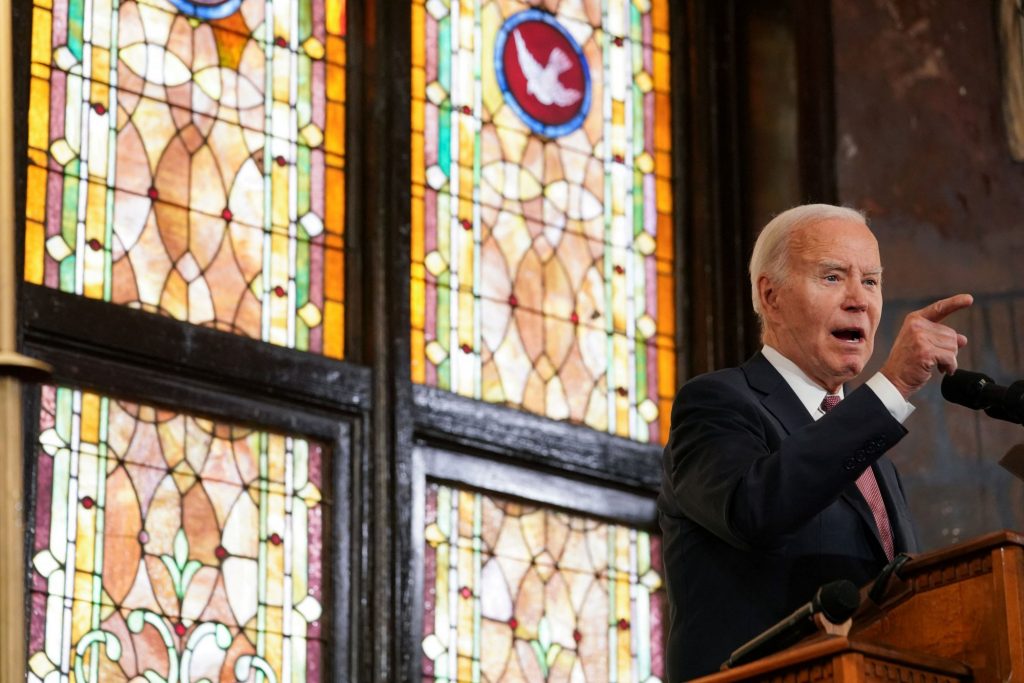 Μην ξεγράφετε τον Μπάιντεν – Η «ψαλίδα που κλείνει» και οι Πολιτείες κλειδιά