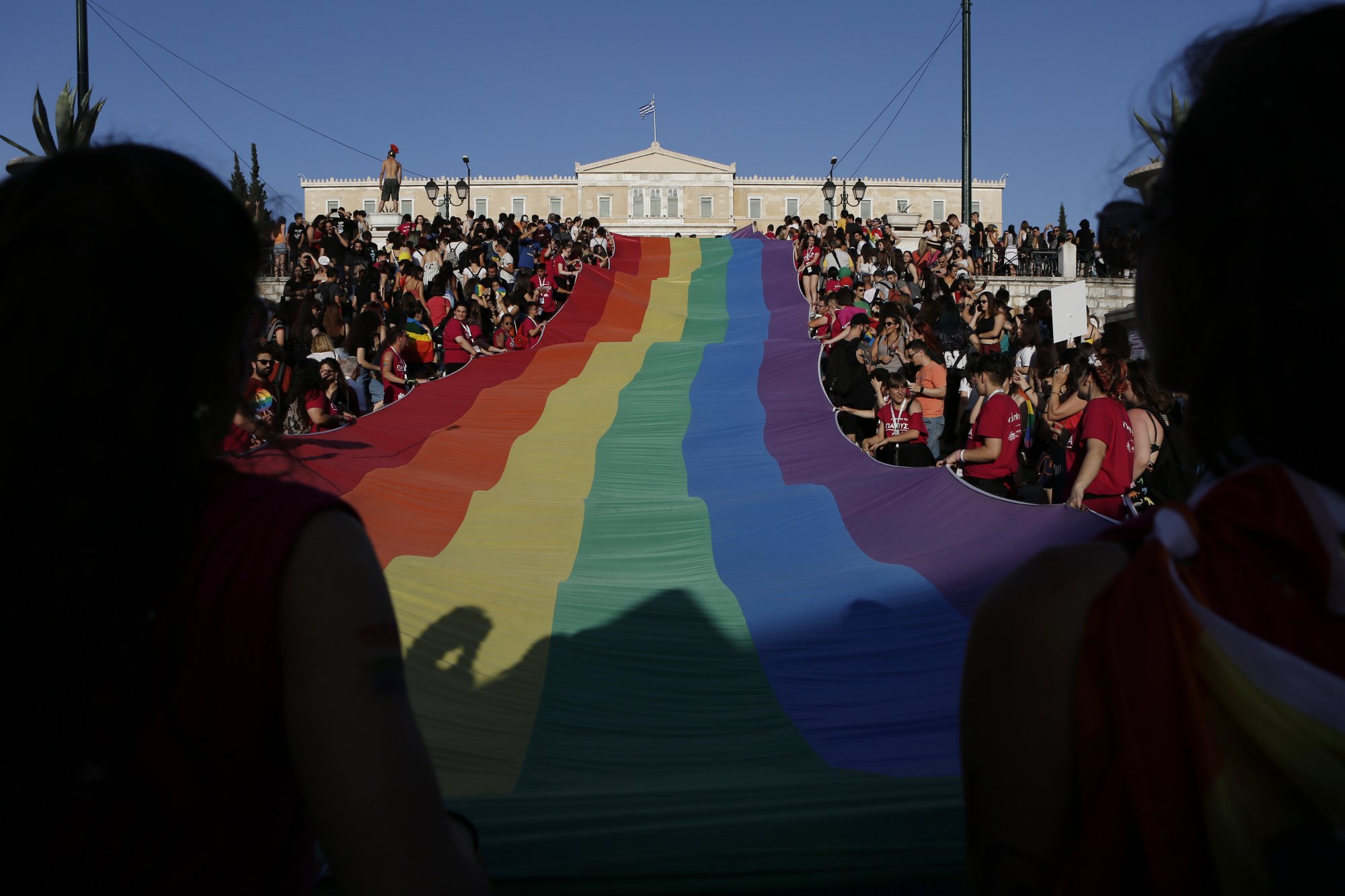 Γάμος αλά ελληνικά για τα ομόφυλα ζευγάρια