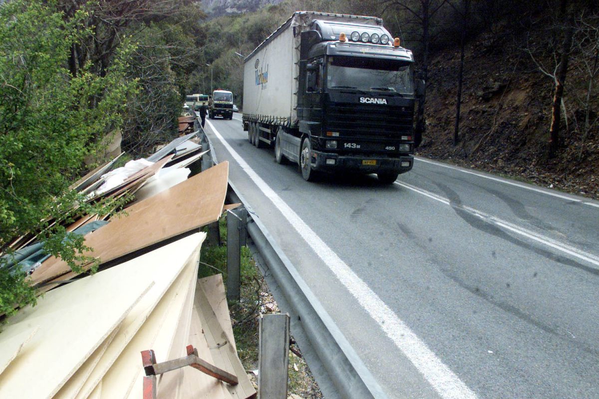 Βέροια: Η σχέση της μητέρας που σκότωσε το παιδί της με το δυστύχημα στα Τέμπη το 2003