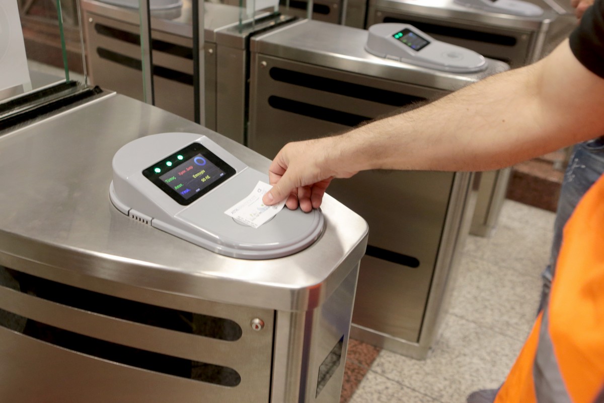 ΟΑΣΑ: Με τραπεζική κάρτα οι επιβιβάσεις στα μέσα μεταφοράς – Από πότε θα ισχύσει