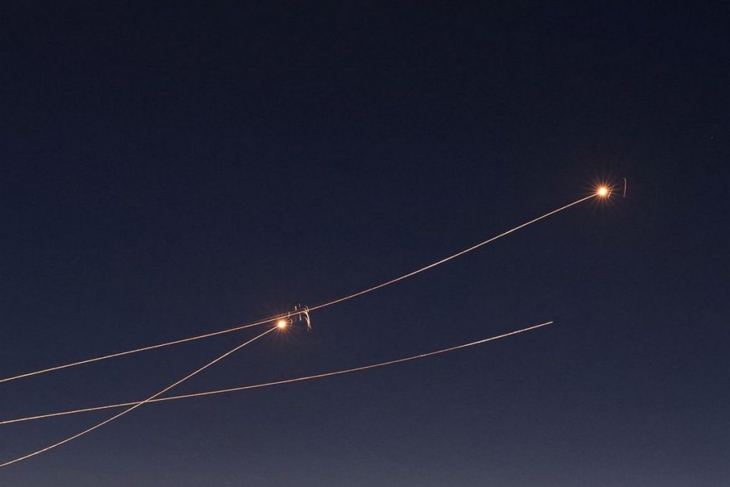 Υεμένη: Χτύπημα των Χούθι σε πλοίο αμερικανικών συμφερόντων