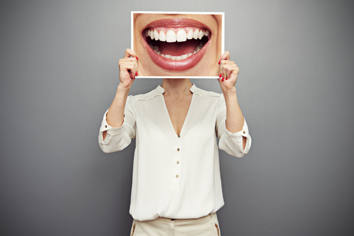 Το χαμογελαστό πρόσωπο του μίσους