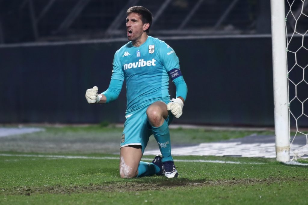 Άρης – ΑΕΚ 1-1 (4-2 πεν.): Πρόκριση των κίτρινων με ήρωα τον Κουέστα