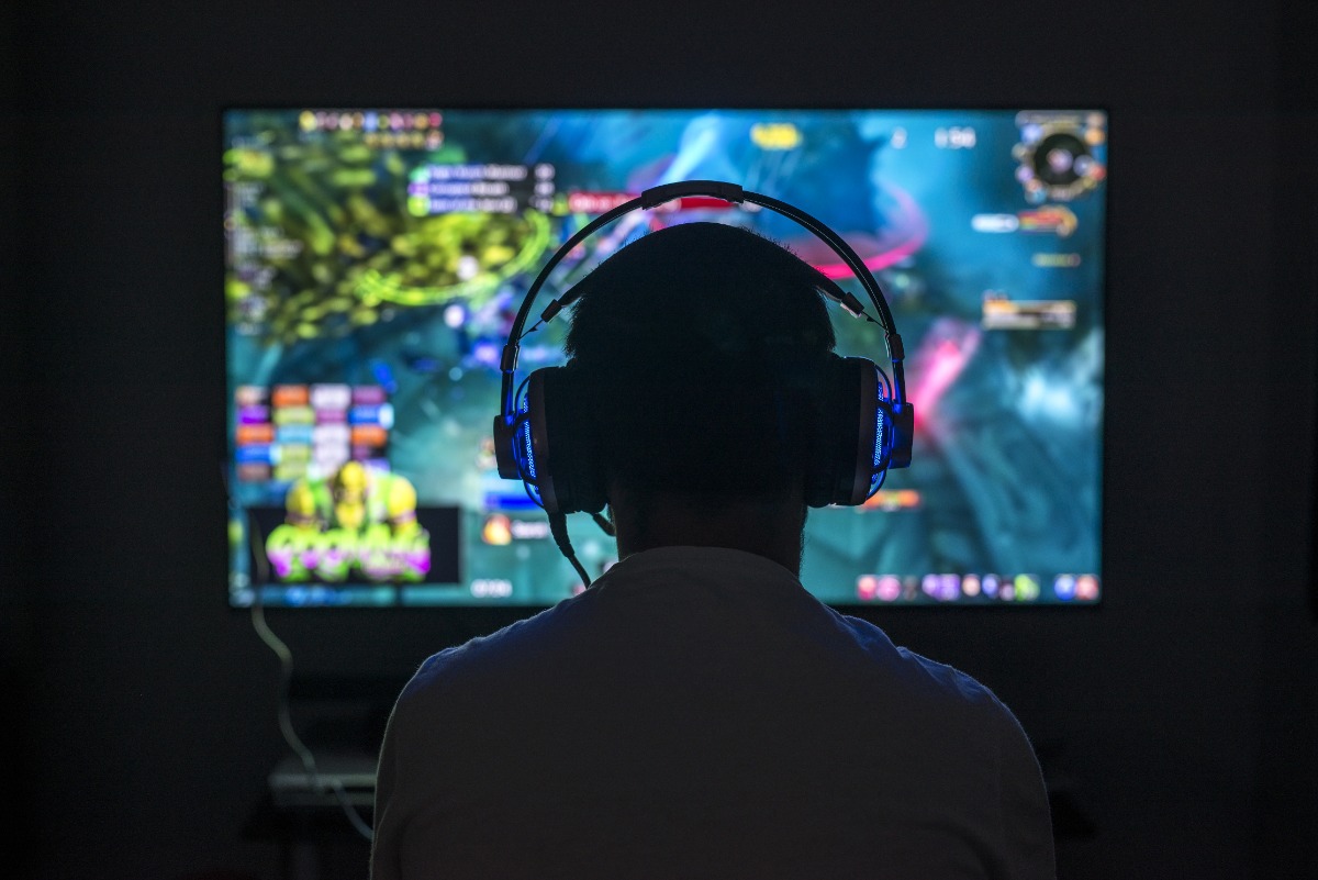 Video games: Οι gamers κινδυνεύουν με μόνιμη απώλεια ακοής