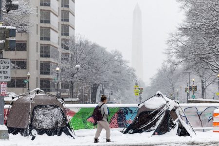ΗΠΑ: Οι χιονοπτώσεις και ο παγετός «σκότωσαν» 50 ανθρώπους  – Πως εξελίσσεται η κακοκαιρία