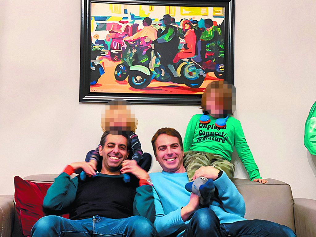 Ομόφυλα ζευγάρια στο ΒΗΜΑ: Πώς μας φωνάζουν τα παιδιά μας, πώς τα μεγαλώνουμε