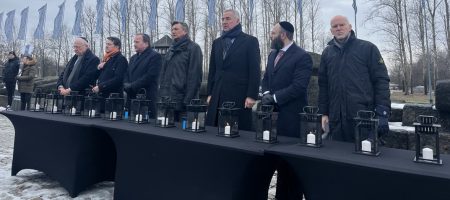 Στο Άουσβιτς για τη Διεθνή Ημέρας Μνήμης των θυμάτων του Ολοκαυτώματος ο Γ.Παπανδρέου