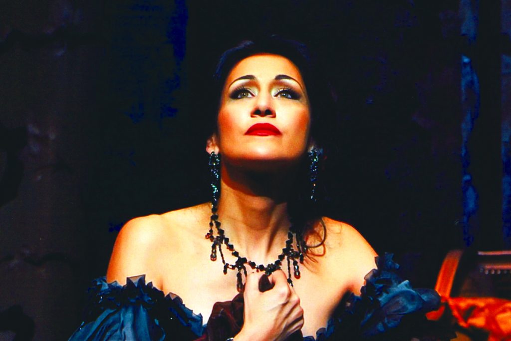 «Η όπερα θέλει πειθαρχία, πίστη και όχι έπαρση»