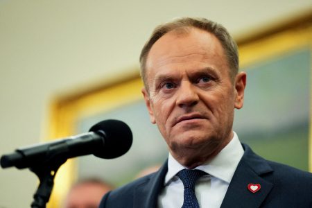 Πολωνία: Ο πρωθυπουργός δέχεται απειλές μετά την απόπειρα δολοφονίας Φίτσο