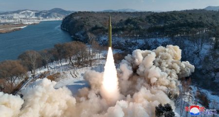 Βόρεια Κορέα: Προχώρησε σε εκτόξευση πυραύλων στην Κίτρινη Θάλασσα