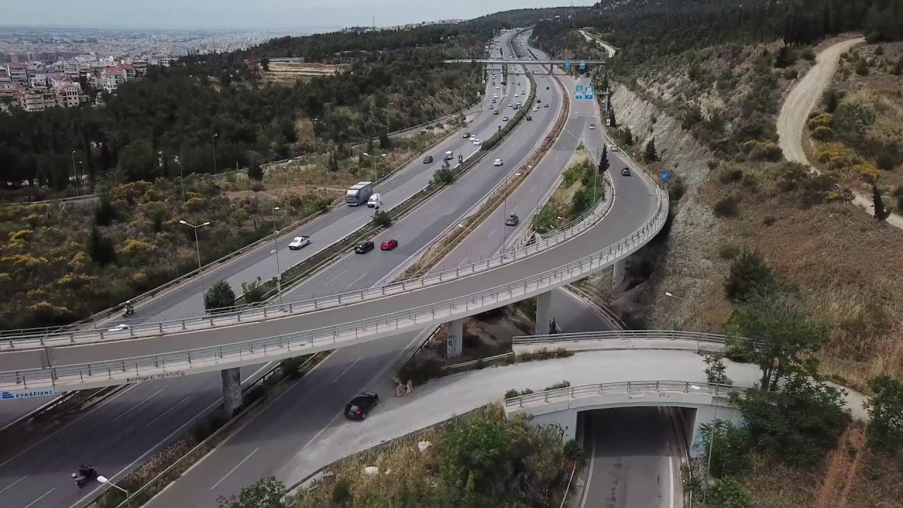 Αιχμές Τζιτζικώστα – Αγγελούδη για το Flyover: Δεν έπρεπε να ξεκινήσει πριν το μετρό