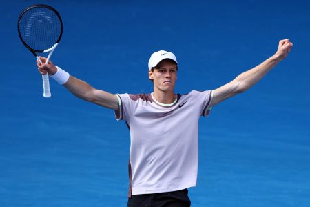 Australian Open: Ο εκπληκτικός Σίνερ πέταξε εκτός τελικού τον Τζόκοβιτς