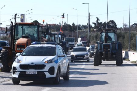 Στους δρόμους με τα τρακτέρ και οι αγρότες της Θεσσαλονίκης