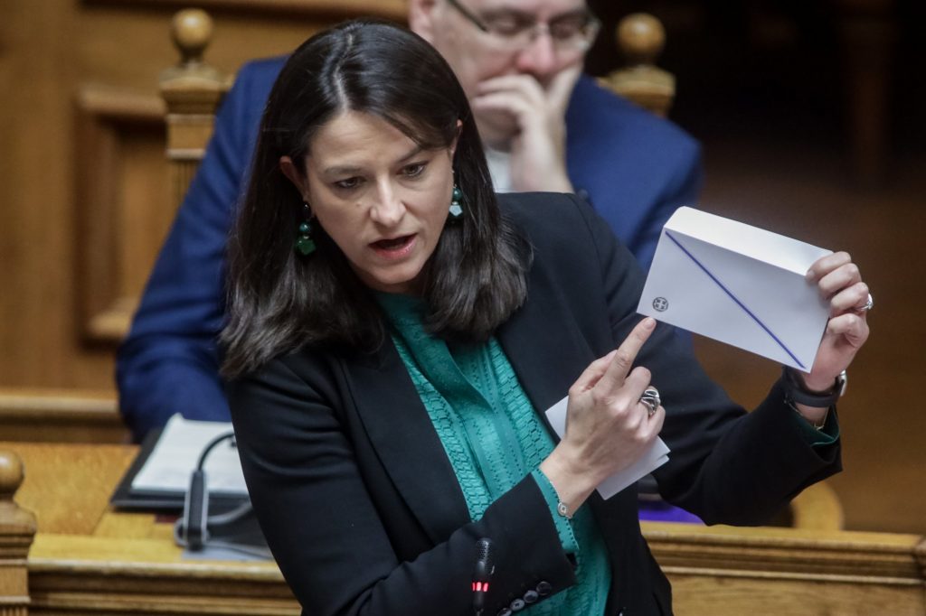 Επιστολική ψήφος: Πώς η συναίνεση σταμάτησε στην Κεραμέως