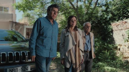 FAMAGUSTA: Οι πρωταγωνιστές της σειράς αποκαλύπτουν μυστικά γύρω από τον ρόλο τους