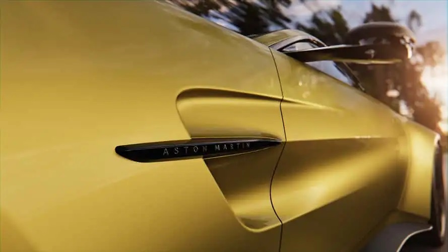 Με αγωνιστικό άρωμα η πρεμιέρα της Aston Martin Vantage