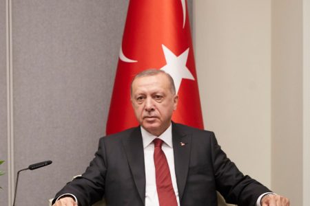 «Ο Ερντογάν πήρε το μάθημά του» – Ο Χένρι Μπάρκι μιλάει στο ΒΗΜΑ