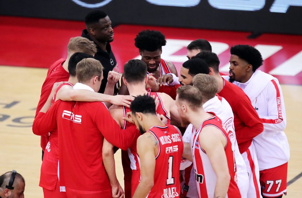 Ολυμπιακός – Άλμπα 101-87: Νίκη με σπουδαία εμφάνιση Κάνααν για τους «ερυθρόλευκους»