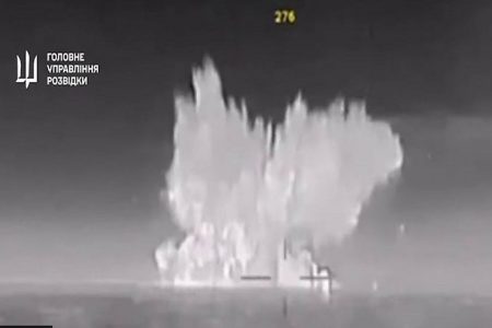 Η στιγμή που Ουκρανοί βομβαρδίζουν ρωσική πυραυλάκατο