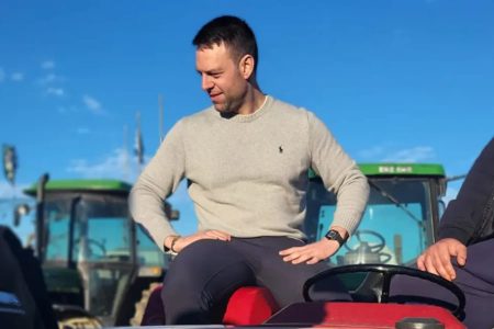 ΝΔ: Φθηνό επικοινωνιακό σόου από τον Κασσελάκη