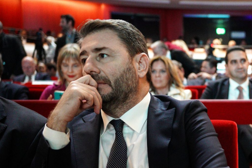 Ανδρουλάκης: «Συγχαρητήρια Γιώργο Λάνθιμε για το… τετράποντο!»