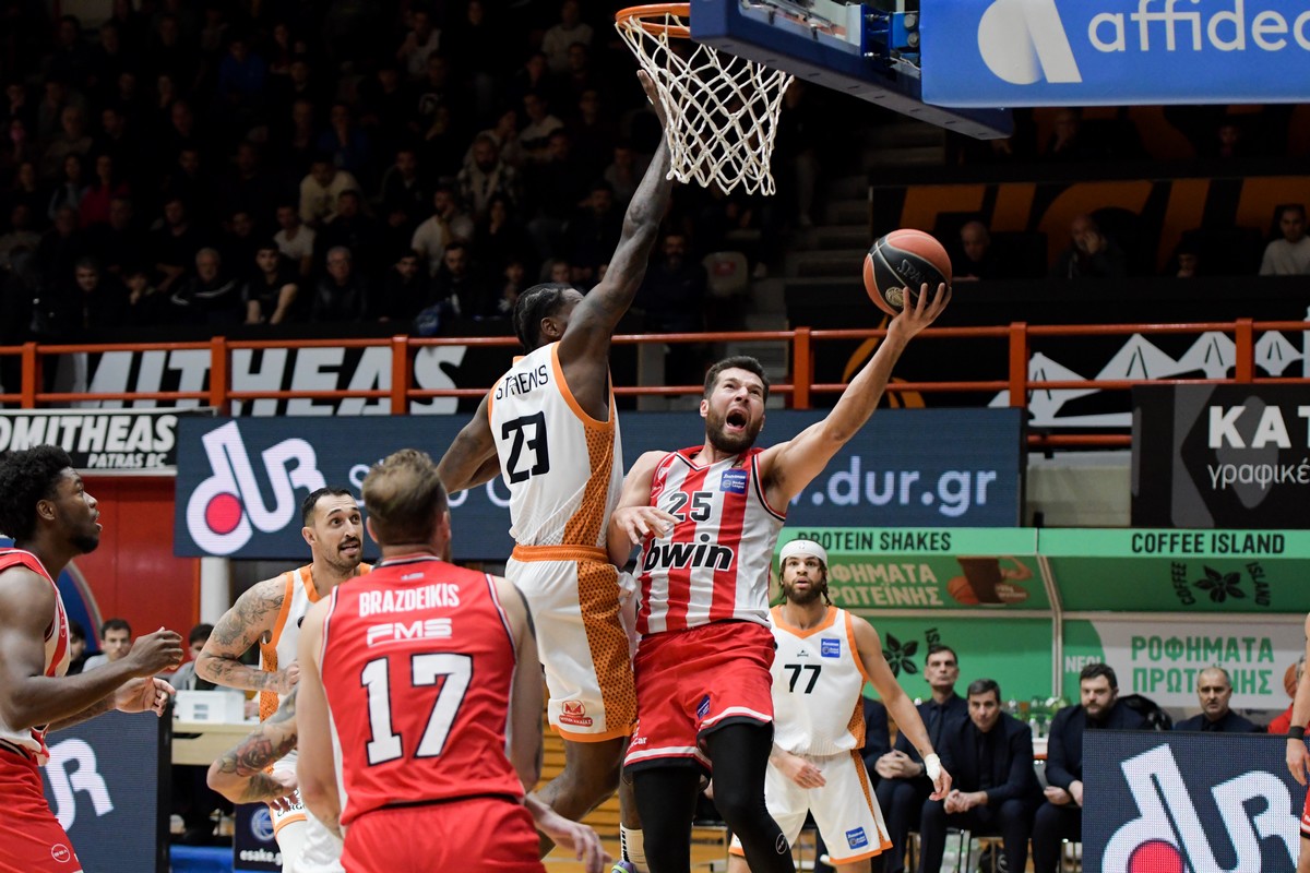 Προμηθέας – Ολυμπιακός 57-81: Διπλό με σβηστές μηχανές στην Πάτρα