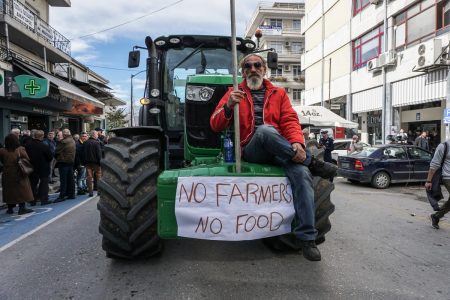 Αγρότες: Η ημέρα των αποφάσεων – Ξεκάθαρη διάθεση κλιμάκωσης